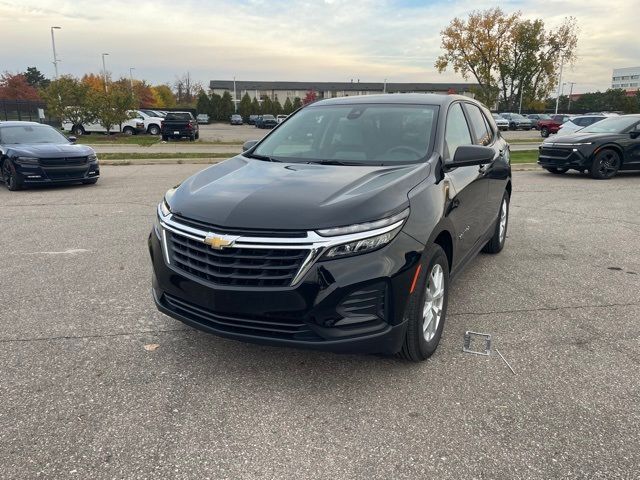 2023 Chevrolet Equinox LS