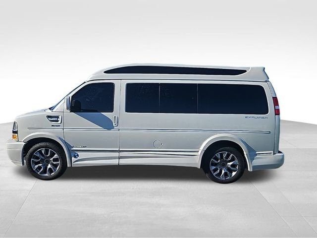 2023 Chevrolet Express Base