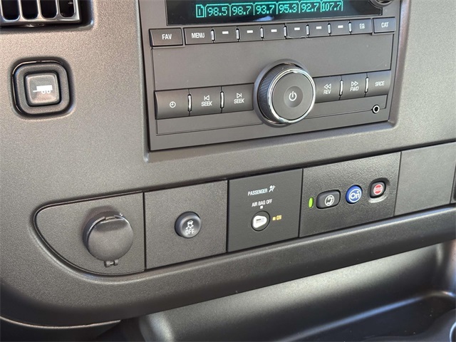 Vehicle image 11 of 29