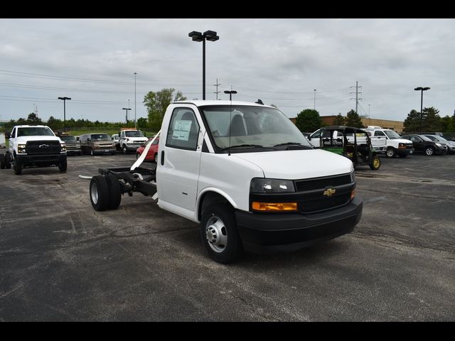 2023 Chevrolet Express Base