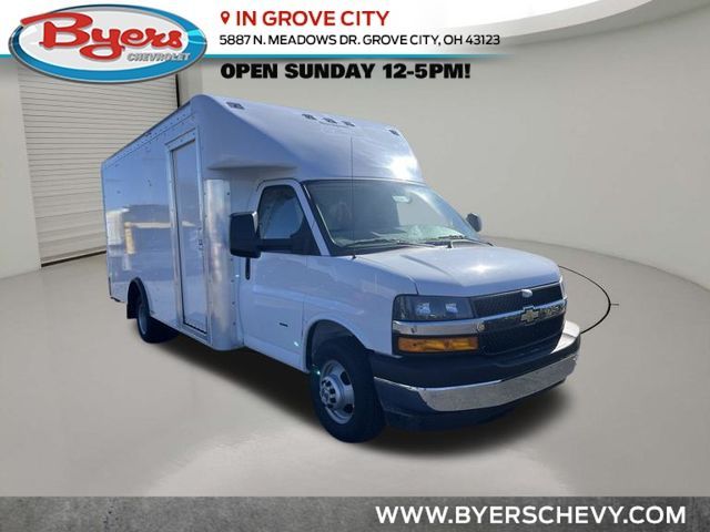 2023 Chevrolet Express Base