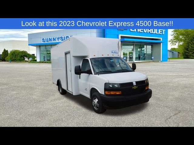 2023 Chevrolet Express Base