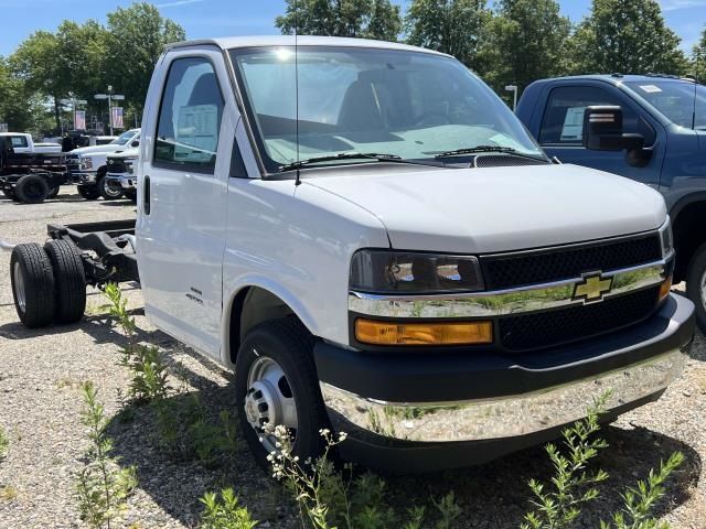 2023 Chevrolet Express Base