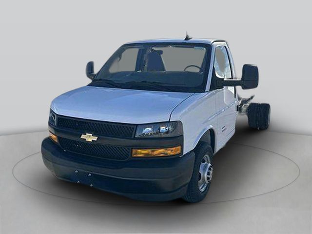 2023 Chevrolet Express Base