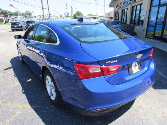 2023 Chevrolet Malibu LS