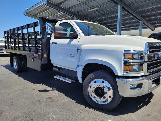 2023 Chevrolet Silverado MD LT