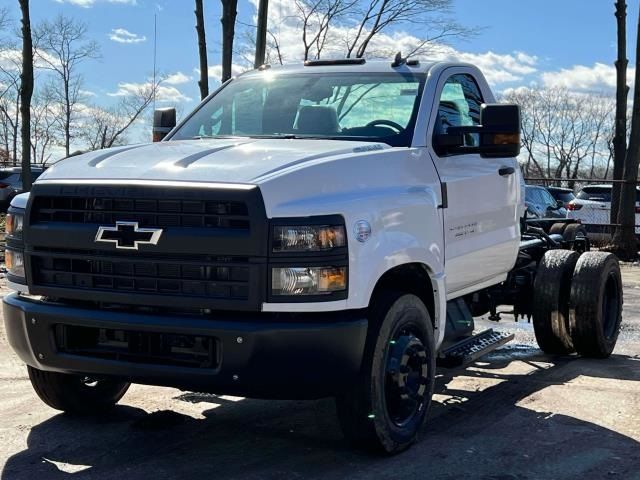 2023 Chevrolet Silverado MD LT