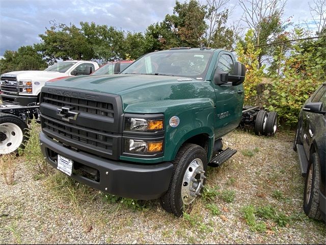 2023 Chevrolet Silverado MD LT