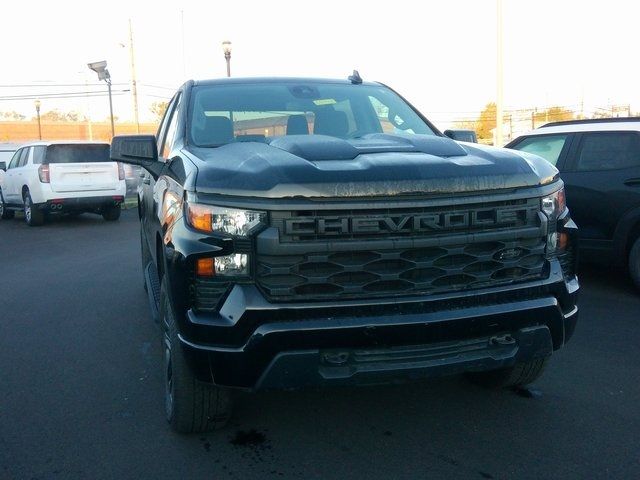 2023 Chevrolet Silverado 1500 Custom Trail Boss