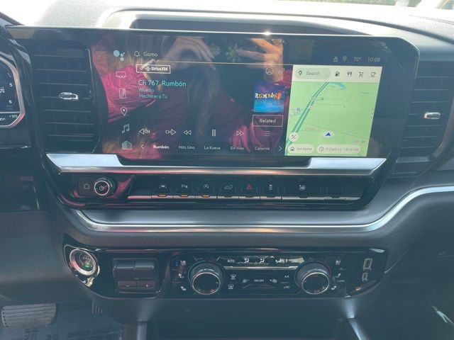 Vehicle image 22 of 28