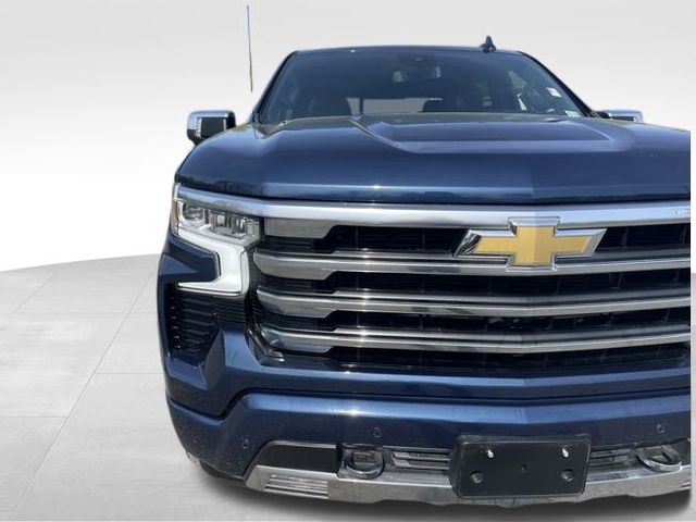 Vehicle image 18 of 28