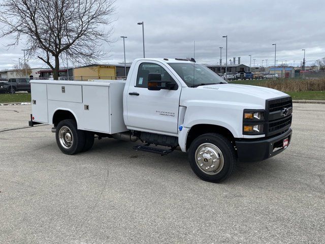 2023 Chevrolet Silverado MD LT