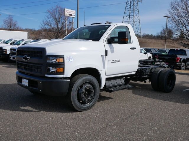 2023 Chevrolet Silverado MD LT