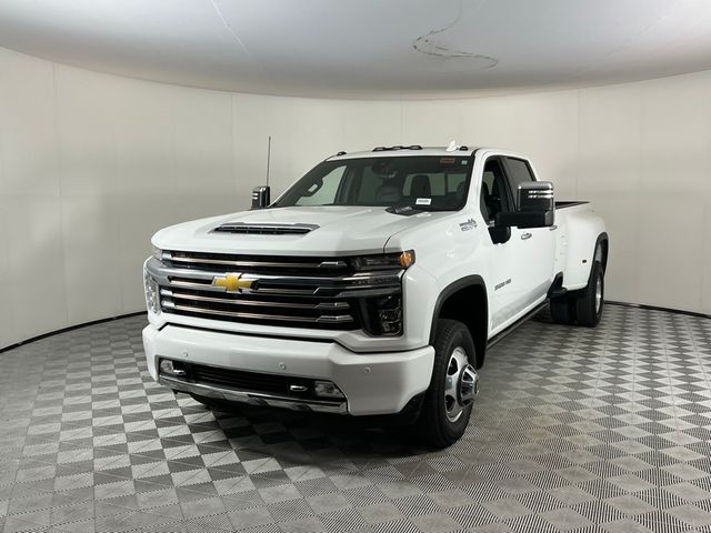 2023 Chevrolet Silverado 3500HD High Country