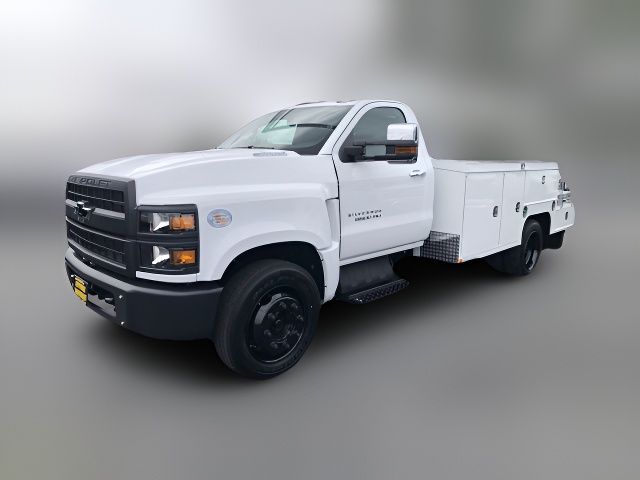 2023 Chevrolet Silverado MD LT