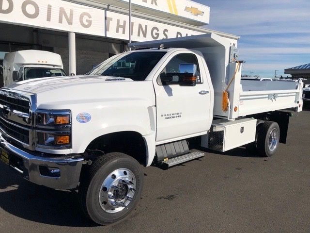 2023 Chevrolet Silverado MD LT