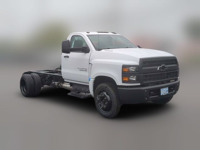 2023 Chevrolet Silverado MD LT