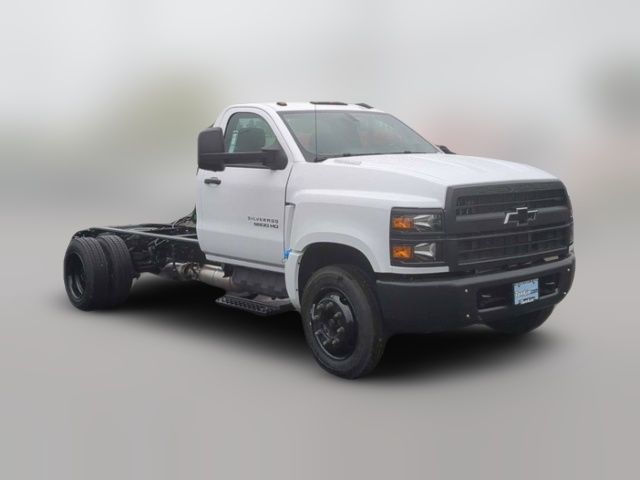 2023 Chevrolet Silverado MD LT