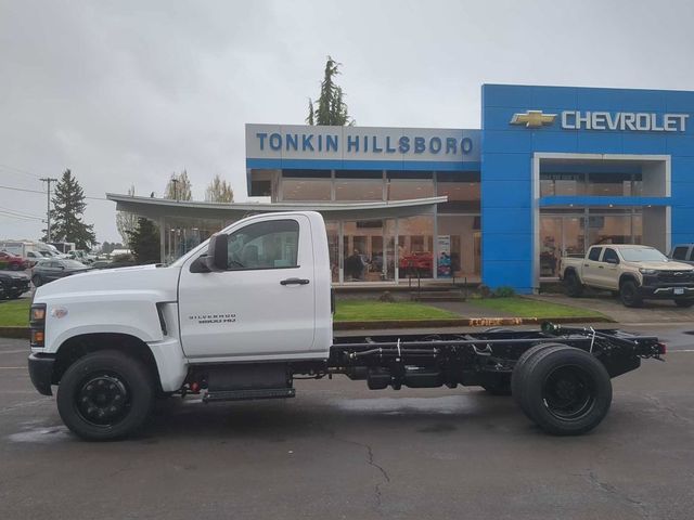 2023 Chevrolet Silverado MD LT