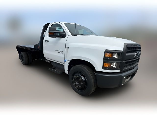 2023 Chevrolet Silverado MD LT