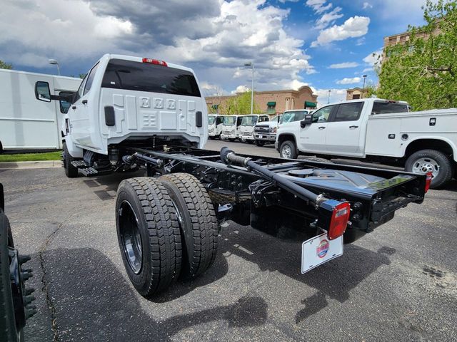 2023 Chevrolet Silverado MD LT