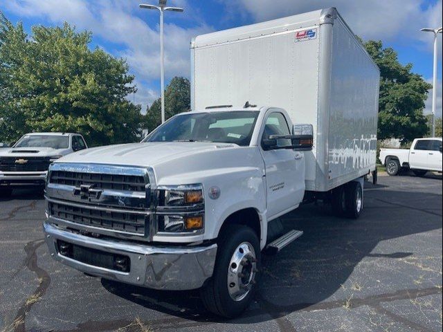 2023 Chevrolet Silverado MD 