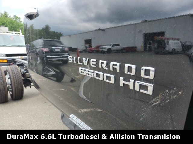 2023 Chevrolet Silverado MD LT