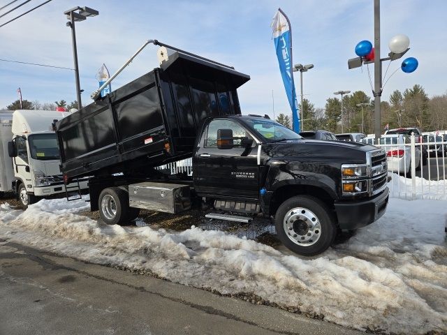 2023 Chevrolet Silverado MD LT