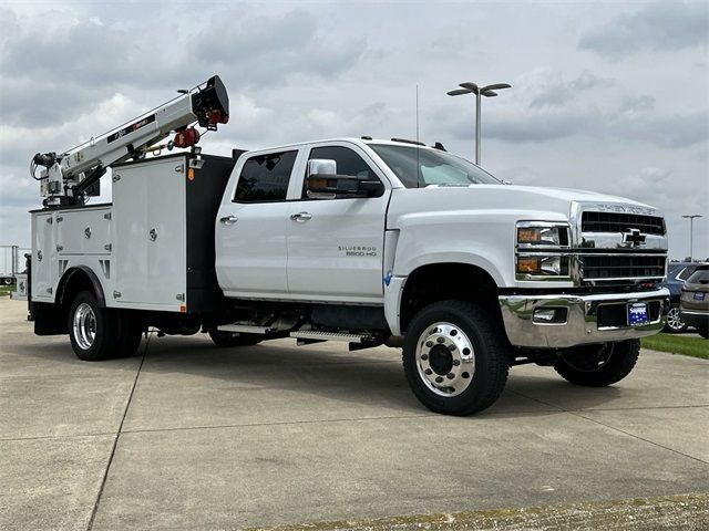 2023 Chevrolet Silverado MD LT