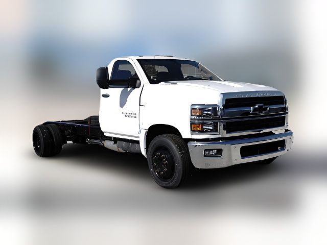 2023 Chevrolet Silverado MD LT