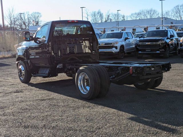 2023 Chevrolet Silverado MD LT