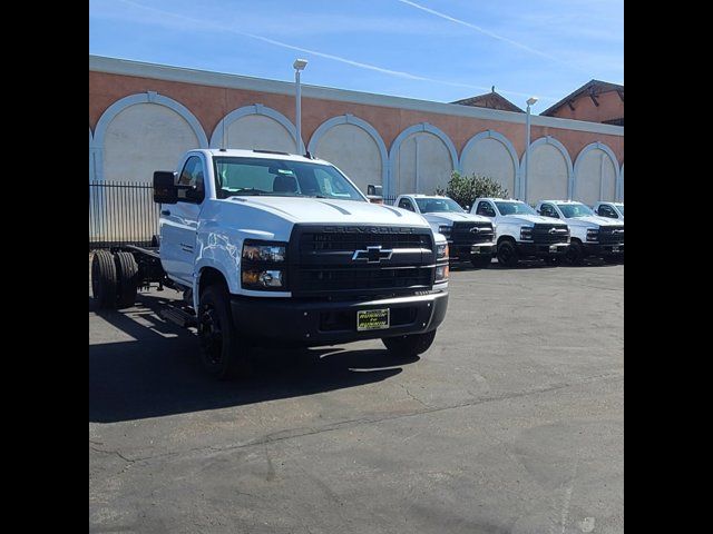 2023 Chevrolet Silverado MD LT