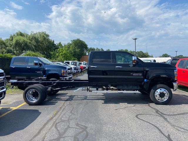 2023 Chevrolet Silverado MD LT