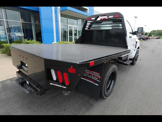 2023 Chevrolet Silverado MD LT