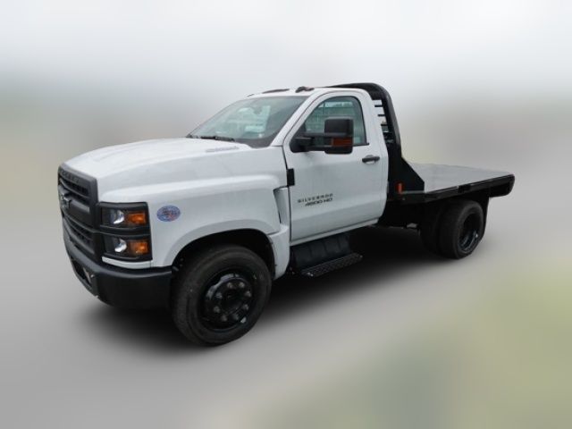 2023 Chevrolet Silverado MD LT