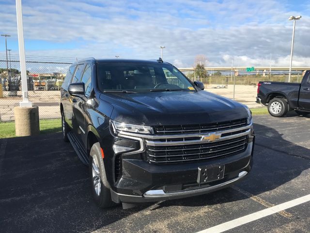 2023 Chevrolet Suburban LT