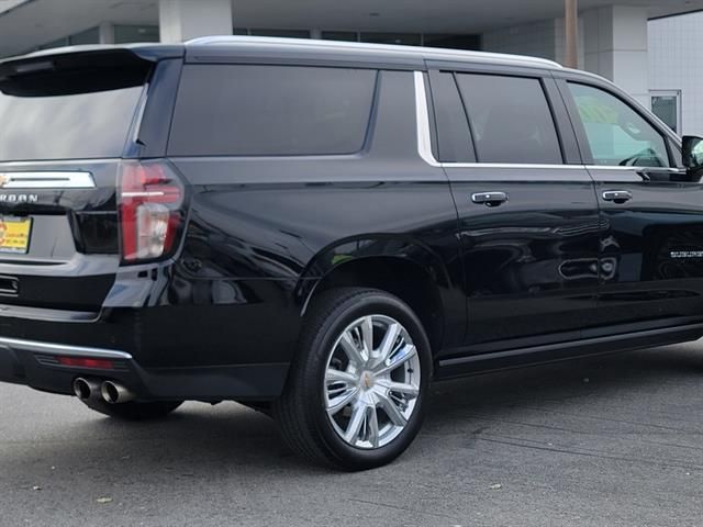 2023 Chevrolet Suburban High Country