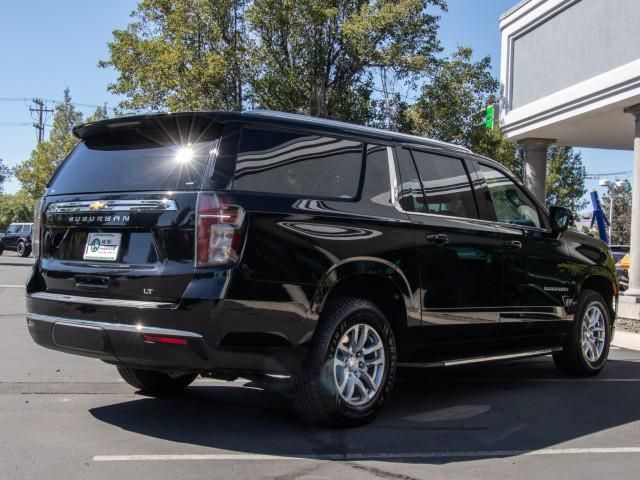 2023 Chevrolet Suburban LT