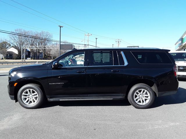 2023 Chevrolet Suburban LT