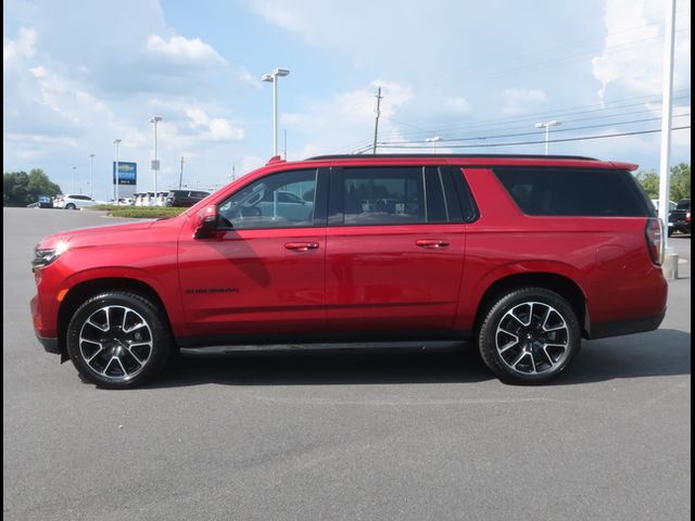 2023 Chevrolet Suburban RST