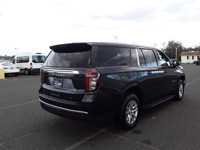 2023 Chevrolet Suburban LT