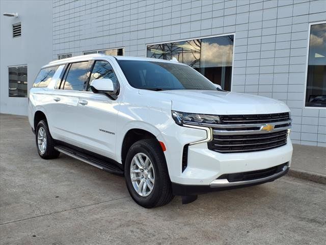 2023 Chevrolet Suburban LT