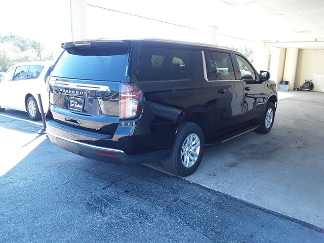 2023 Chevrolet Suburban LT