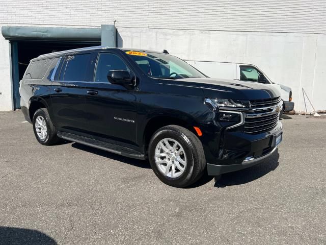 2023 Chevrolet Suburban LT