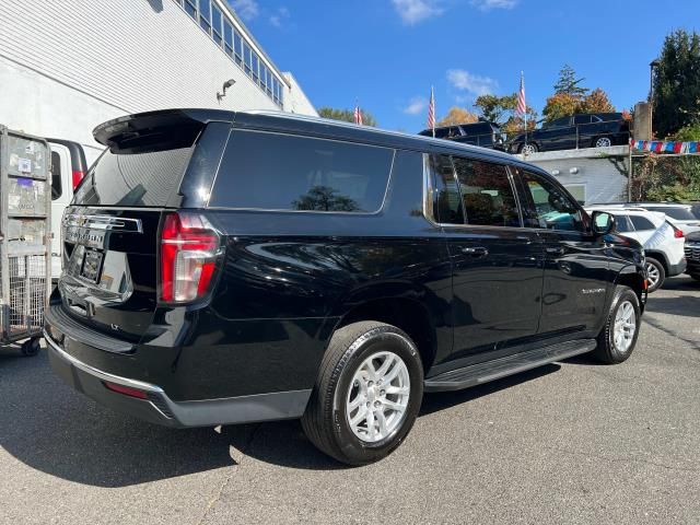 2023 Chevrolet Suburban LT