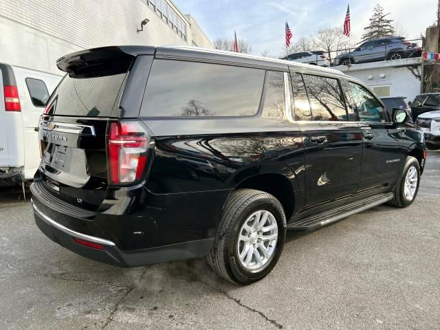 2023 Chevrolet Suburban LT