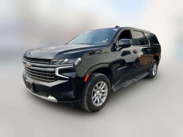 2023 Chevrolet Suburban LT