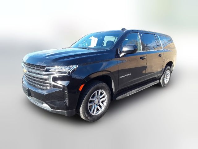 2023 Chevrolet Suburban LT