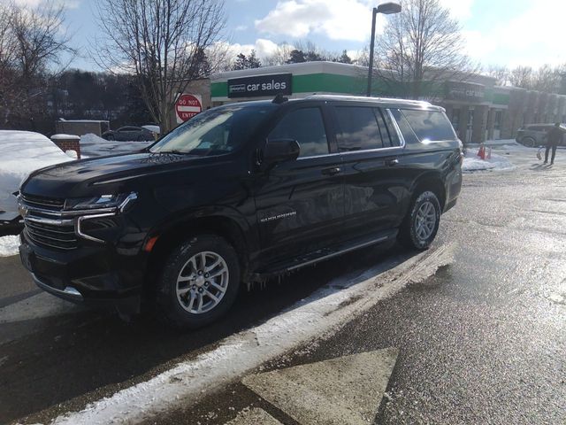 2023 Chevrolet Suburban LT