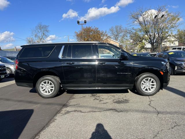 2023 Chevrolet Suburban LT